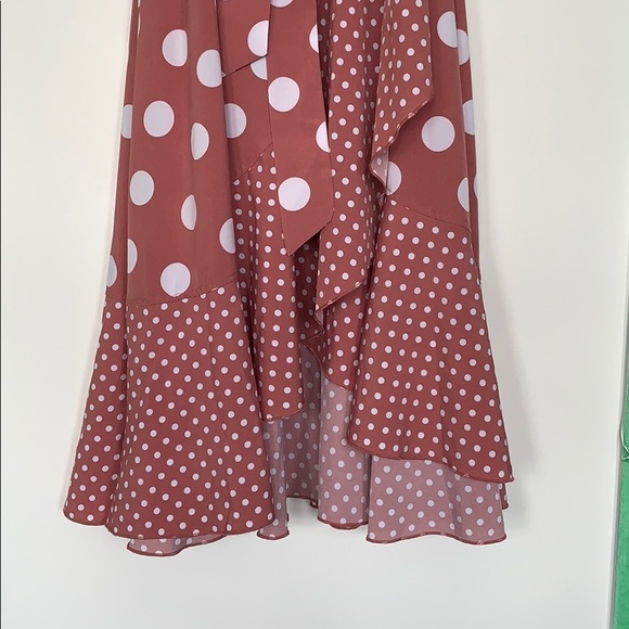 Pink polka dot maxi dress - Picture 2 of 5